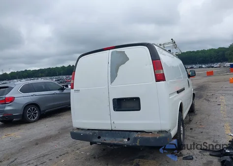 2009 Chevrolet Express 2500 Work Van from USA, damaged, VIN 1GCGG29K291115586